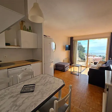Les Lavandes, Vue Mer, Piscine Apartment *